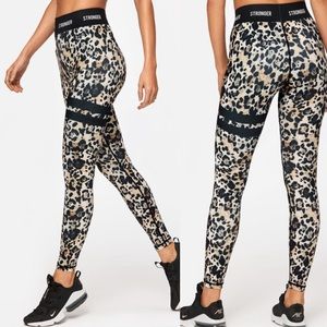 ROAR
Regular Tights
95.00 USD